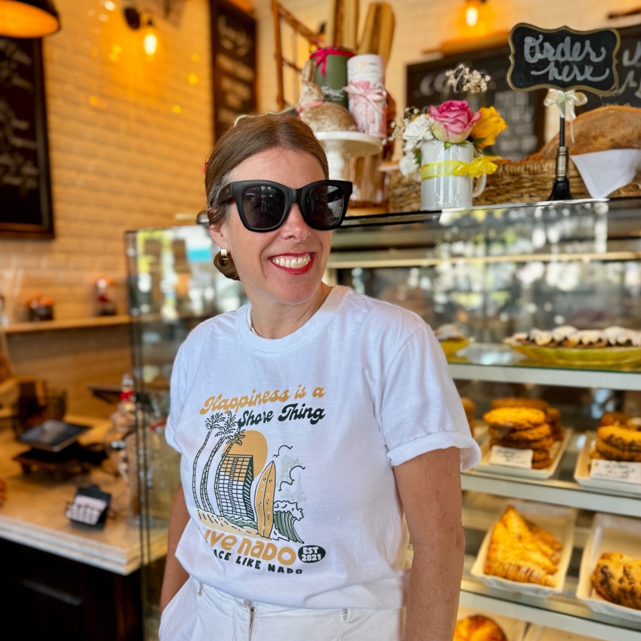 EVERYDAY TEE HERS | HAPPINESS IS A SHORE THING CORONADO T SHIRT