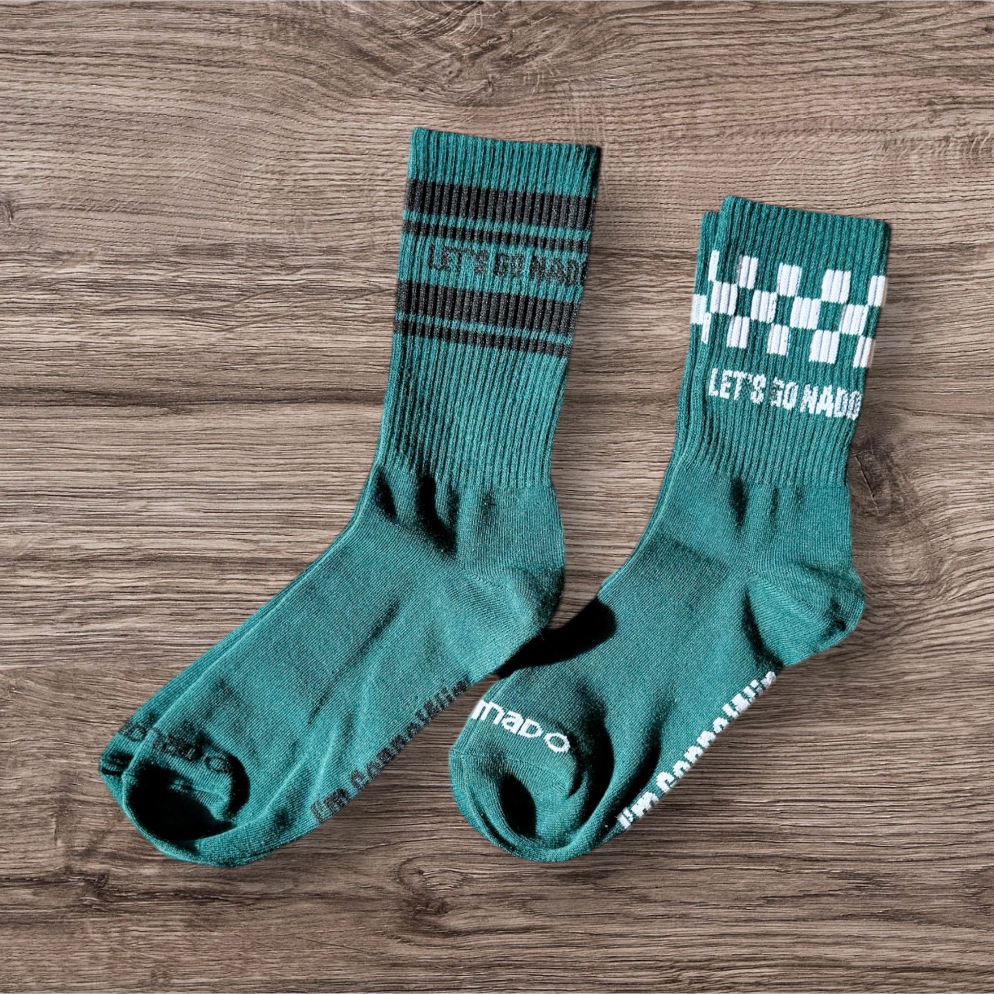 ACCESSORIES | ADULT "I'M GONNA WIN" STRIPED CREW SOCKS