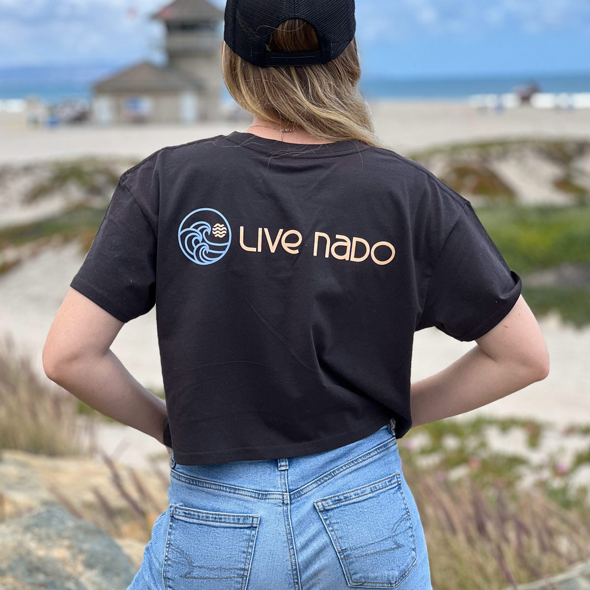 LOGO TEE | LIVE NADO CROP RELAXED FIT TEE