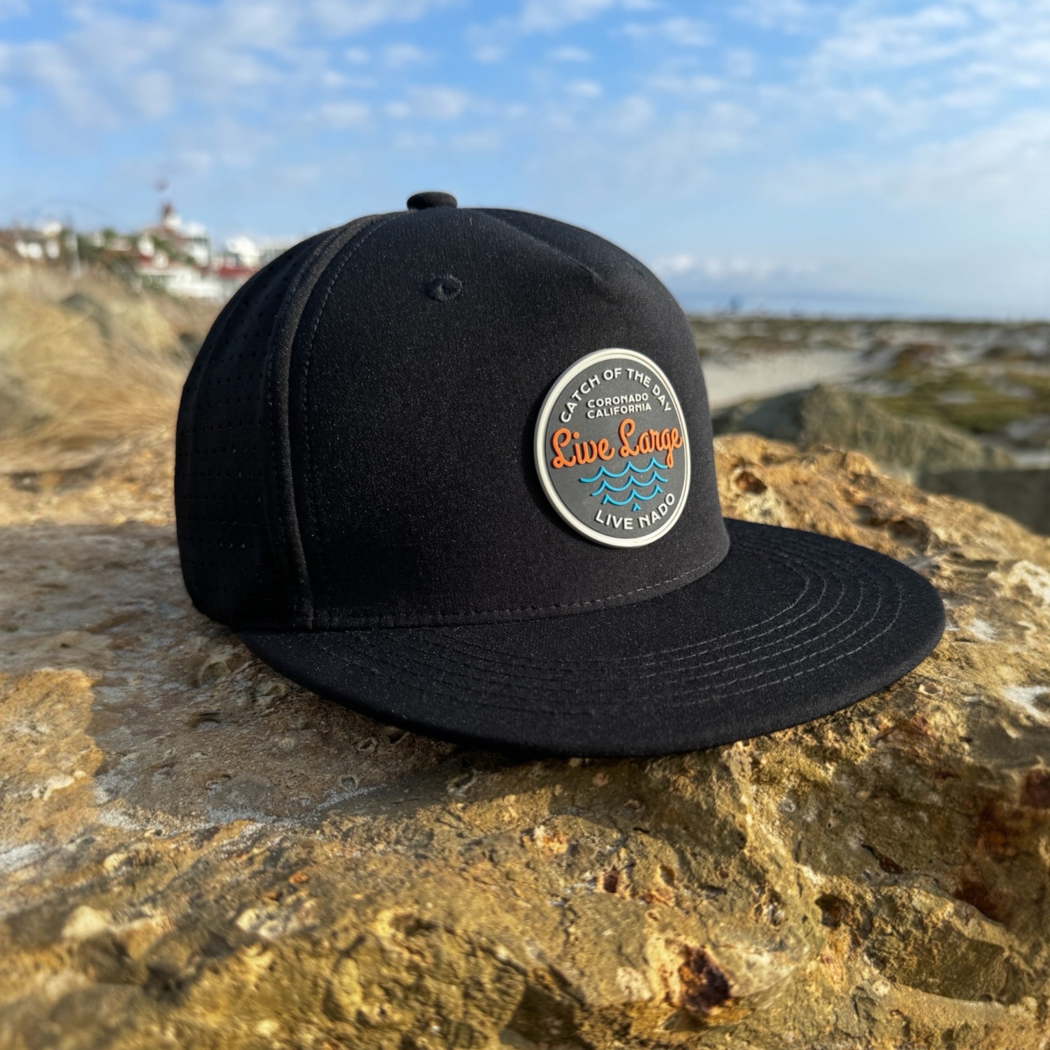BALBOA | CATCH OF THE DAY FLAT BRIM PERFORMANCE SNAPBACK HAT