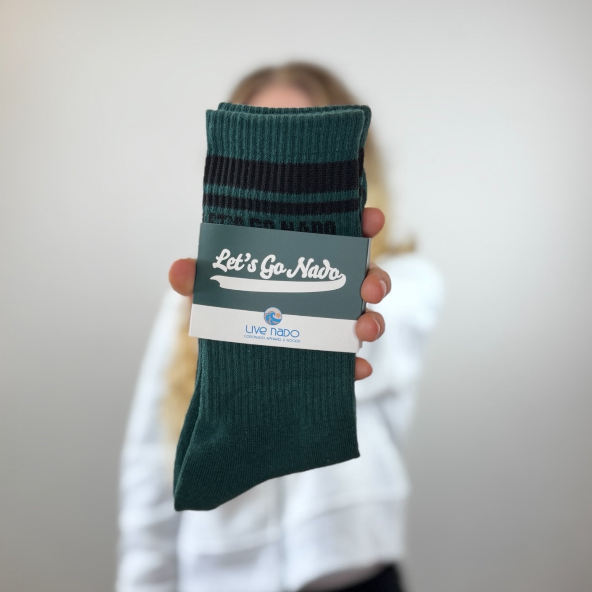 ACCESSORIES | ADULT "I'M GONNA WIN" STRIPED CREW SOCKS